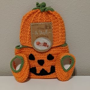 NEW Hand-Crocheted Baby Pumpkin Outfit